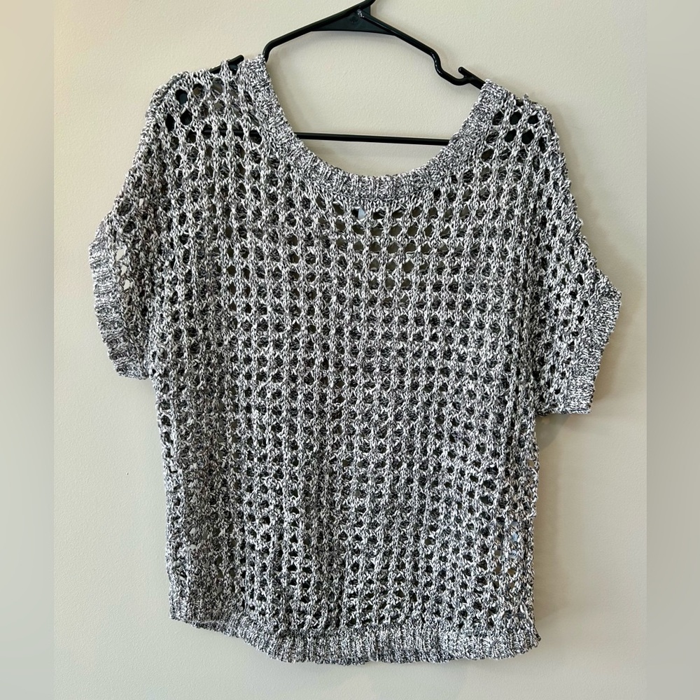 Last Chance Sale! Low Prices 💥 New York & Company Knit Sweater